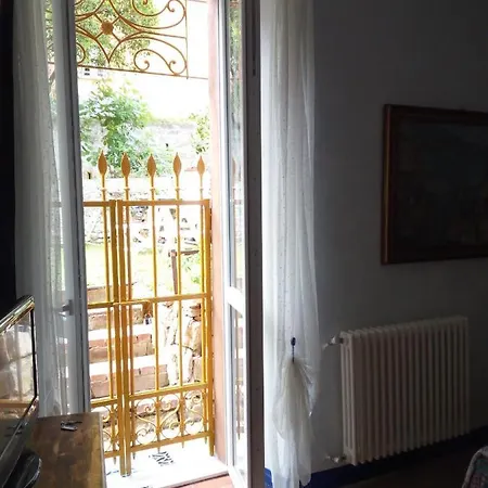 Casa Di Con Giardino Διαμέρισμα *